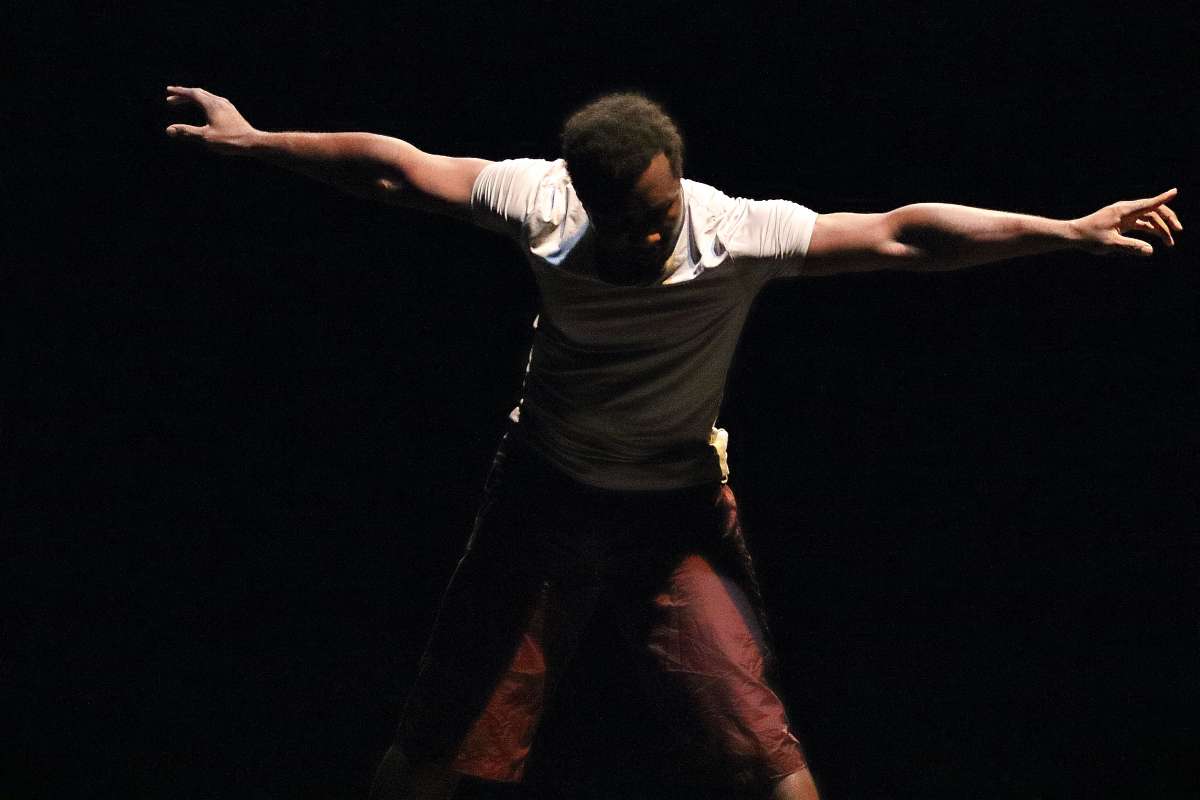 SOLILOQUE DANSÉ // Yahi Nestor Gahé © Günter Seeger