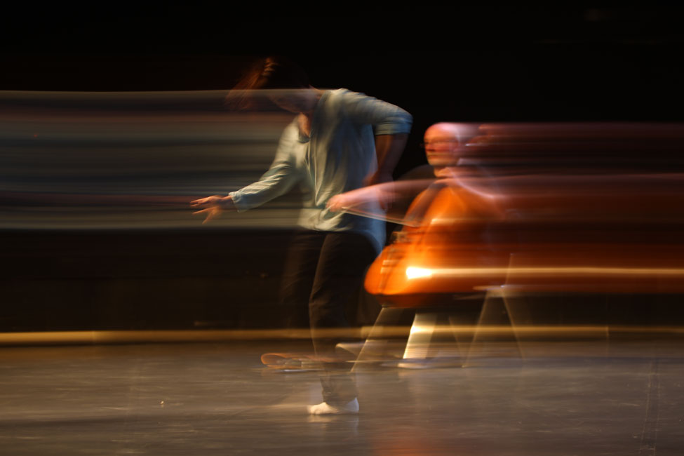 © Gordon Below