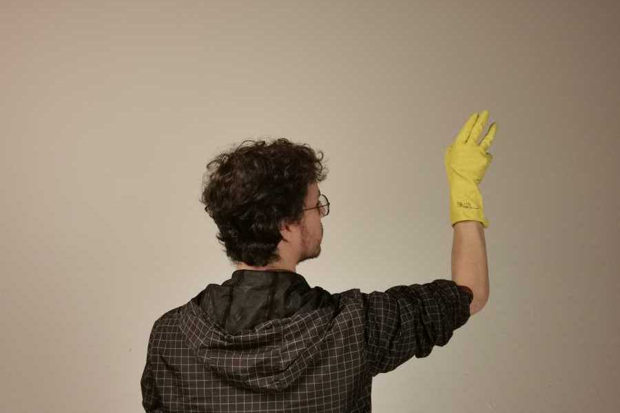 HANDS UP